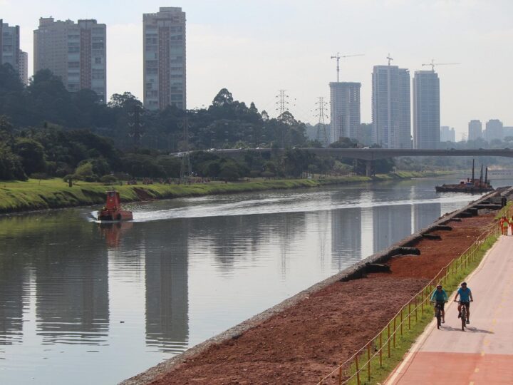 Tarcísio lança PPP de R$ 9,5 bilhões para revitalizar rios Tietê e Pinheiros, mirando fim dos alagamentos e do mau cheiro