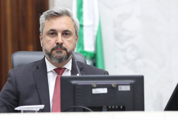 Cobranças Indevidas em Pedágios do Paraná: Frente Parlamentar Busca Solução com Concessionárias e ANTT