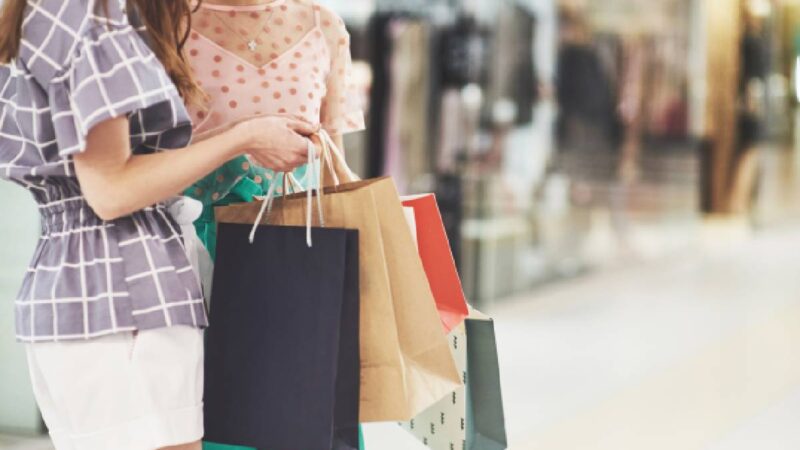Feriado em Curitiba: Confira os Horários dos Shoppings para Aproveitar o Dia de Folga