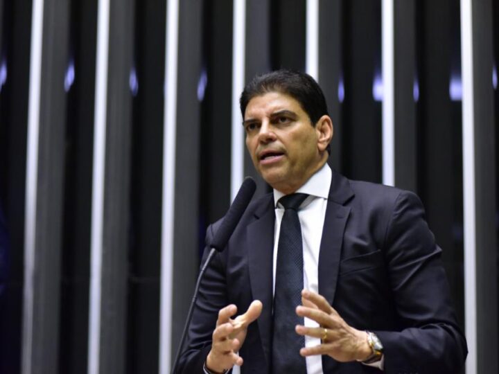 Centrão busca nova chance para voto secreto na PEC da Blindagem