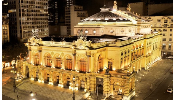 Crítica a Kirk Causa Reviravolta: ONG Perde Gestão do Theatro Municipal de São Paulo