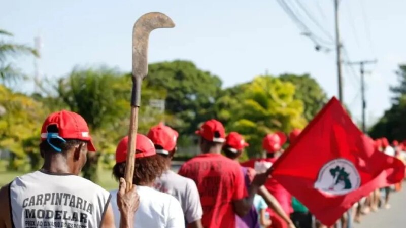 MST Bloqueia Rodovia no Tocantins por Descumprimento de Acordos sobre Reforma Agrária