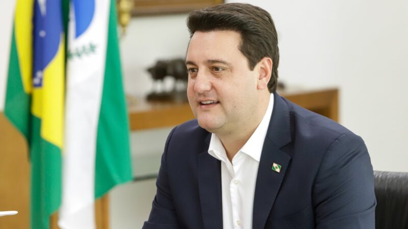 Pesquisa no Paraná: Ratinho Jr. Surge como Favorito para o Senado, Mas Cenário Alternativo Aponta Mudança