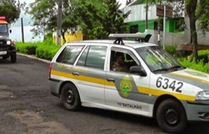 Patrulha Rural flagra casal fazendo derrubada irregular de vegetação nativa em Rio Bonito do Iguaçu