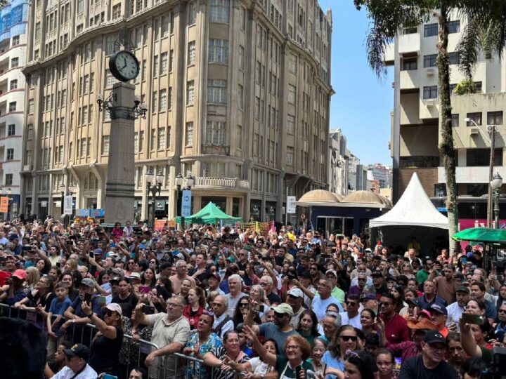 Curitiba celebra a Primavera com música e diversão na Praça Osório