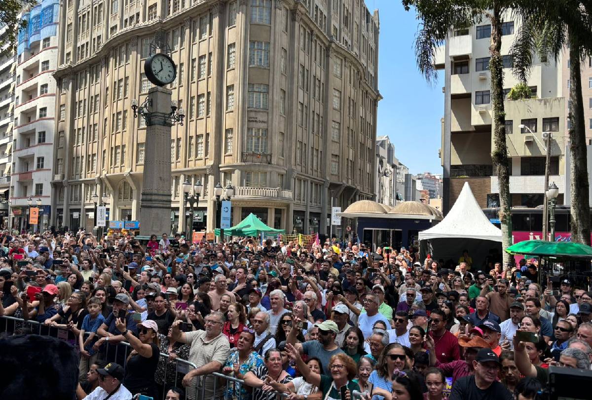 Curitiba celebra a Primavera com música e diversão na Praça Osório