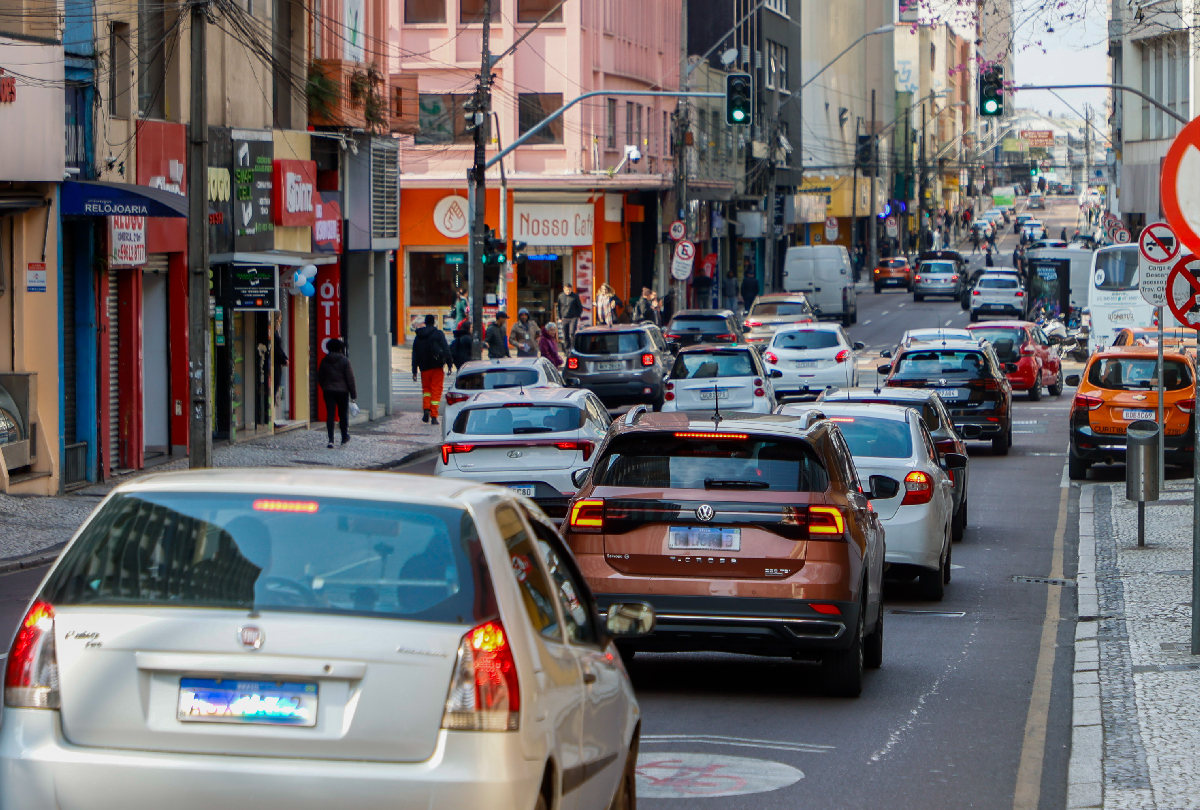 Redução do IPVA Impulsiona Venda de Veículos no Paraná: Emplacamentos Disparam 11%
