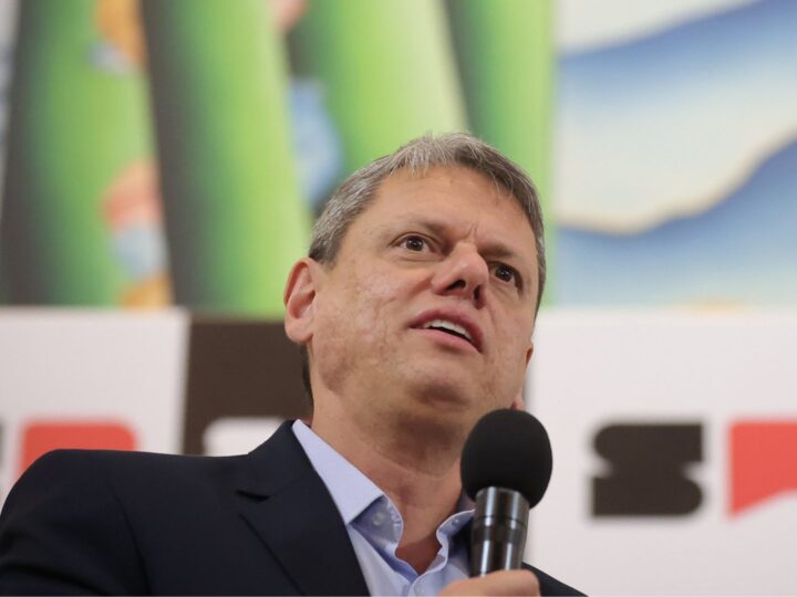 Tarcísio anuncia investimento de R$ 954 milhões para construção de 15 mil moradias em SP