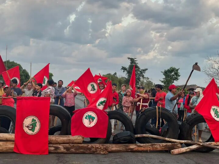 MST Bloqueia Rodovia no Tocantins por Desapropriação de Terras; Incra Promete Reunião