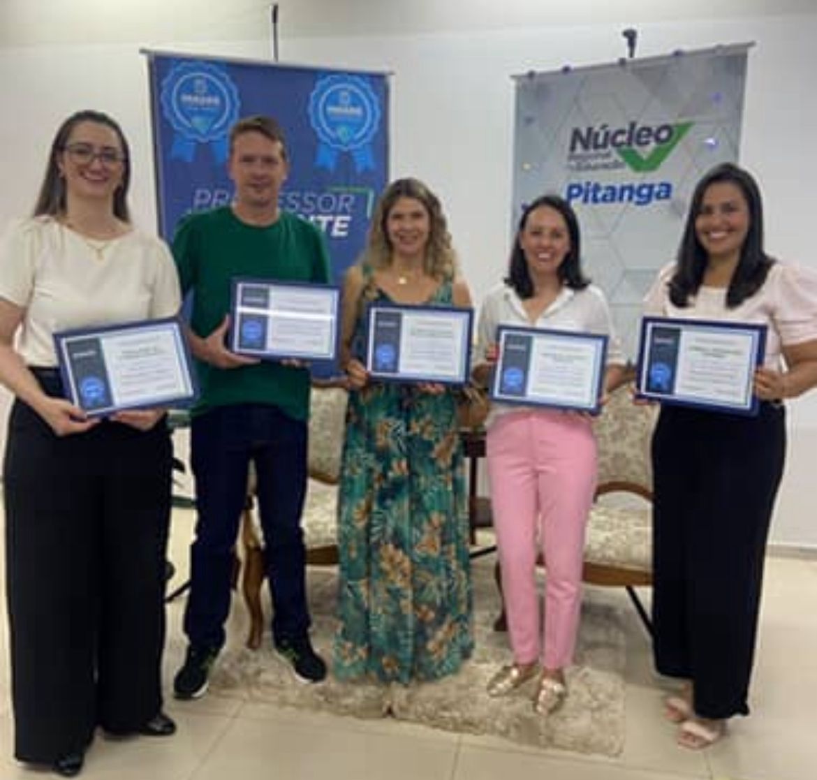 Palmital Celebra Educadores Excepcionais no Prêmio ‘Professor Diamante’