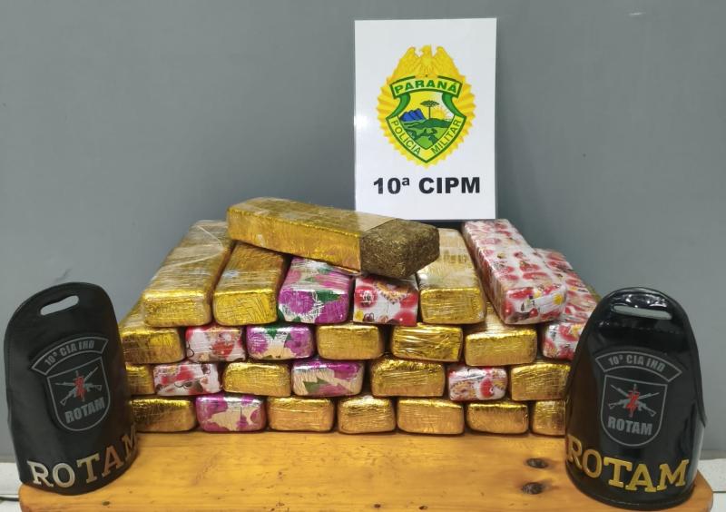 Apreensão Recorde: Polícia Militar Confisca Quase 26 kg de Maconha em Ônibus na Rodoviária Municipal