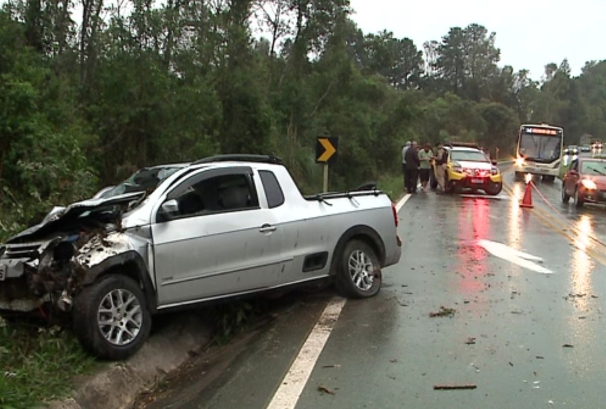 Sequestro Relâmpago Termina em Tragédia na Estrada da Ribeira: Criminoso Morre em Capotamento