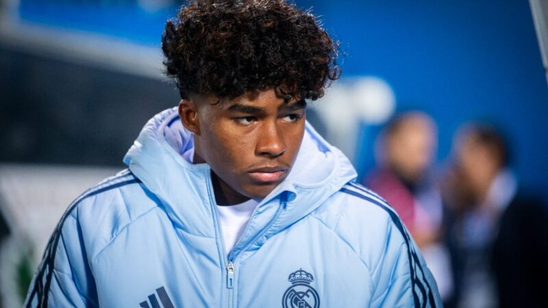 Endrick Sofre Ataques Online Após Banco no Clásico: Futuro no Real Madrid em Questionamento?
