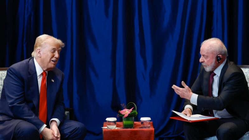 Brasil e EUA Negociam Acordo Comercial: Comitiva Brasileira se Reunirá com Equipe de Trump em Washington