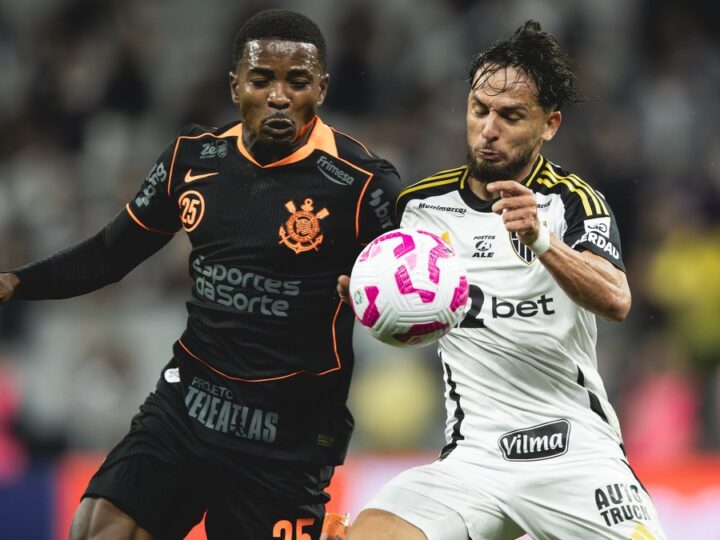 Com golaço de Maycon, Corinthians supera Atlético-MG em duelo de desesperados na Neo Química Arena