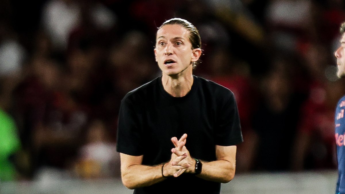 Filipe Luís e a Linha Tênue entre Convicção e Teimosia no Flamengo