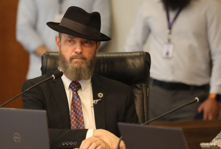 Alerta no Paraná: Deputado propõe lei para combater intoxicação por bebidas adulteradas após casos fatais em SP