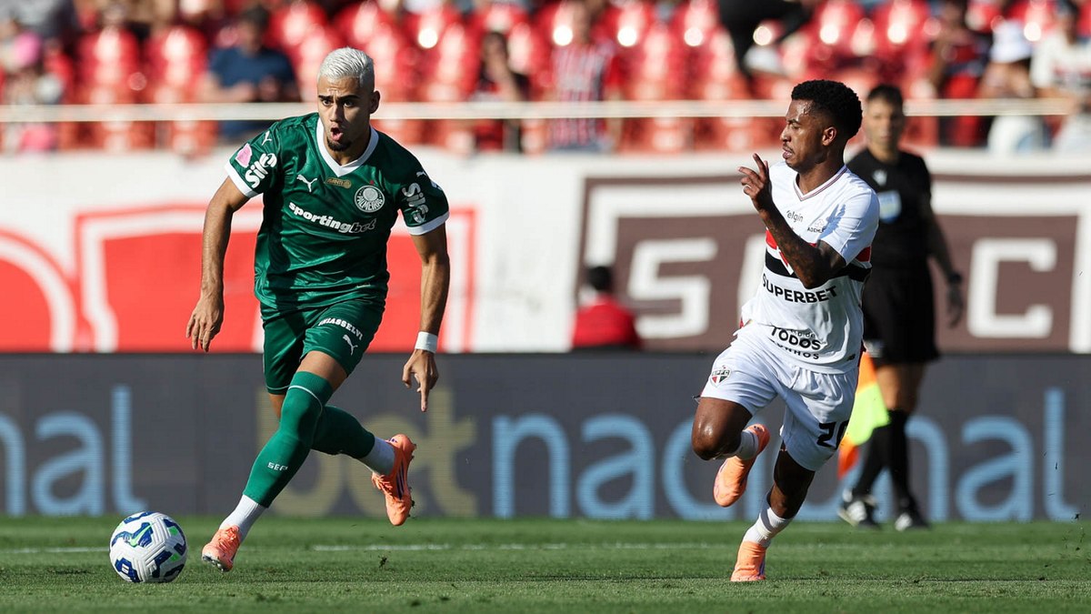 Andreas Pereira Minimiza Polêmica em Choque-Rei: ‘Fui na Bola, Sem Intenção de Machucar’