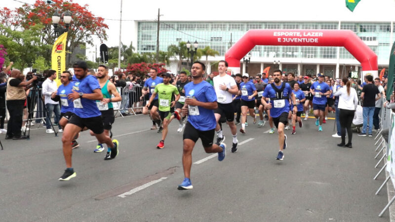 Corrida de Rua da Assembleia Legislativa do Paraná Atrai Multidão e Celebra Saúde e Superação