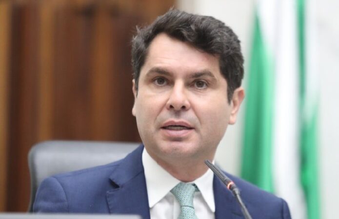 Alexandre Curi critica decreto que altera educação especial
