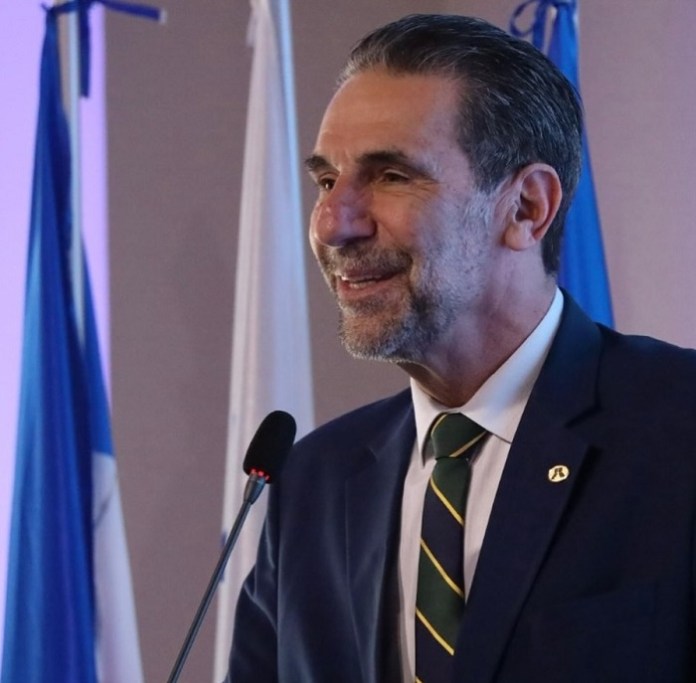 Enio Verri pode trocar o governo pelo Senado em 2026