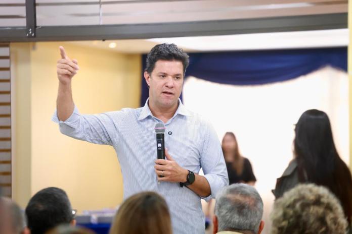 Guto Silva discute investimentos no litoral do Paraná