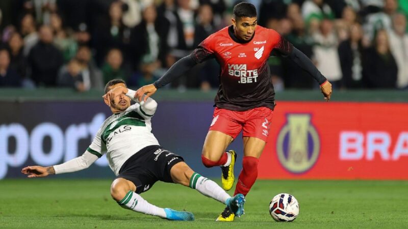 Maicon brilha, Bruno Melo decepciona: as notas do Atletiba disputado no Couto Pereira