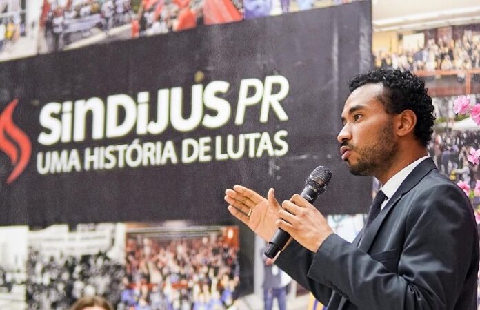 PT quer mais uma cadeira na Câmara de Curitiba no tapetão