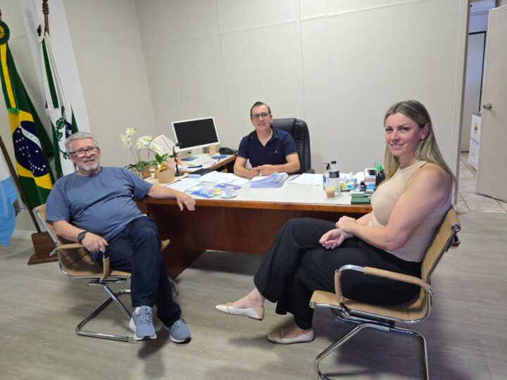 Prefeito Fábio assina Protocolo de Intenções do Consórcio Regional de Assistência Social e Casa da Mulher da Cantuquiriguaçu