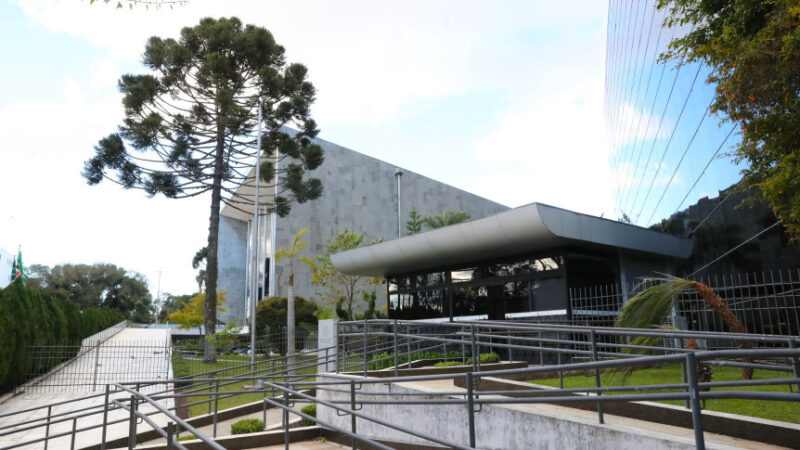 Assembleia Legislativa Foca em Temas Cruciais: Do Meio Ambiente ao Futuro da Educação