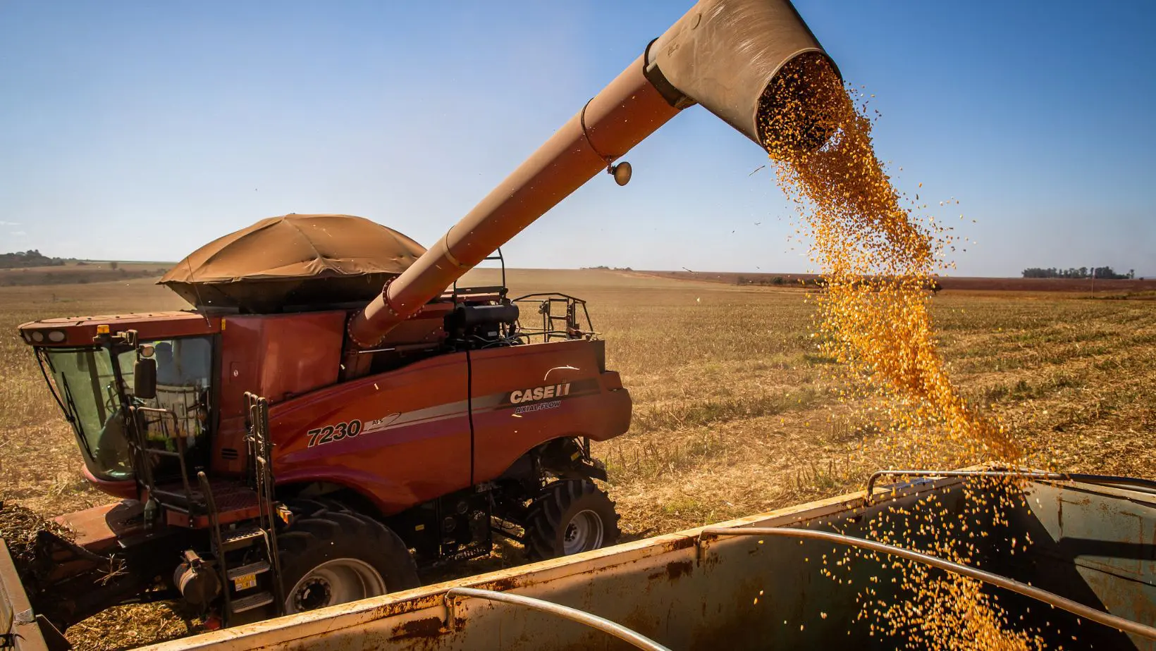 Vitória no Campo: Justiça Impede Apreensão de Máquinas Agrícolas e Limpa Nome de Produtor Rural