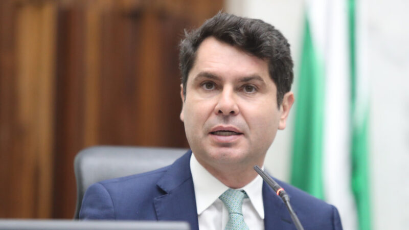 Decreto sobre Educação Especial gera críticas: Presidente da Assembleia Legislativa do Paraná se manifesta