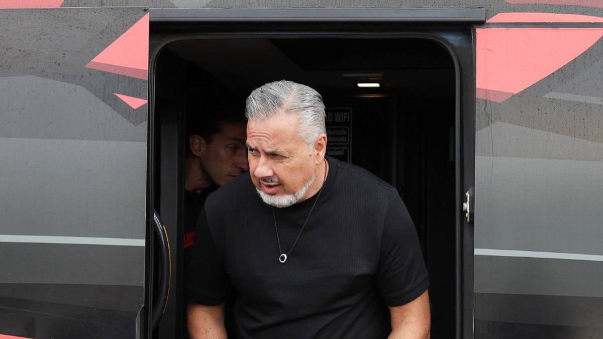 Flamengo Ataca Arbitragem e Denuncia Favorecimento ao Palmeiras: ‘Desvirtua a Competição’