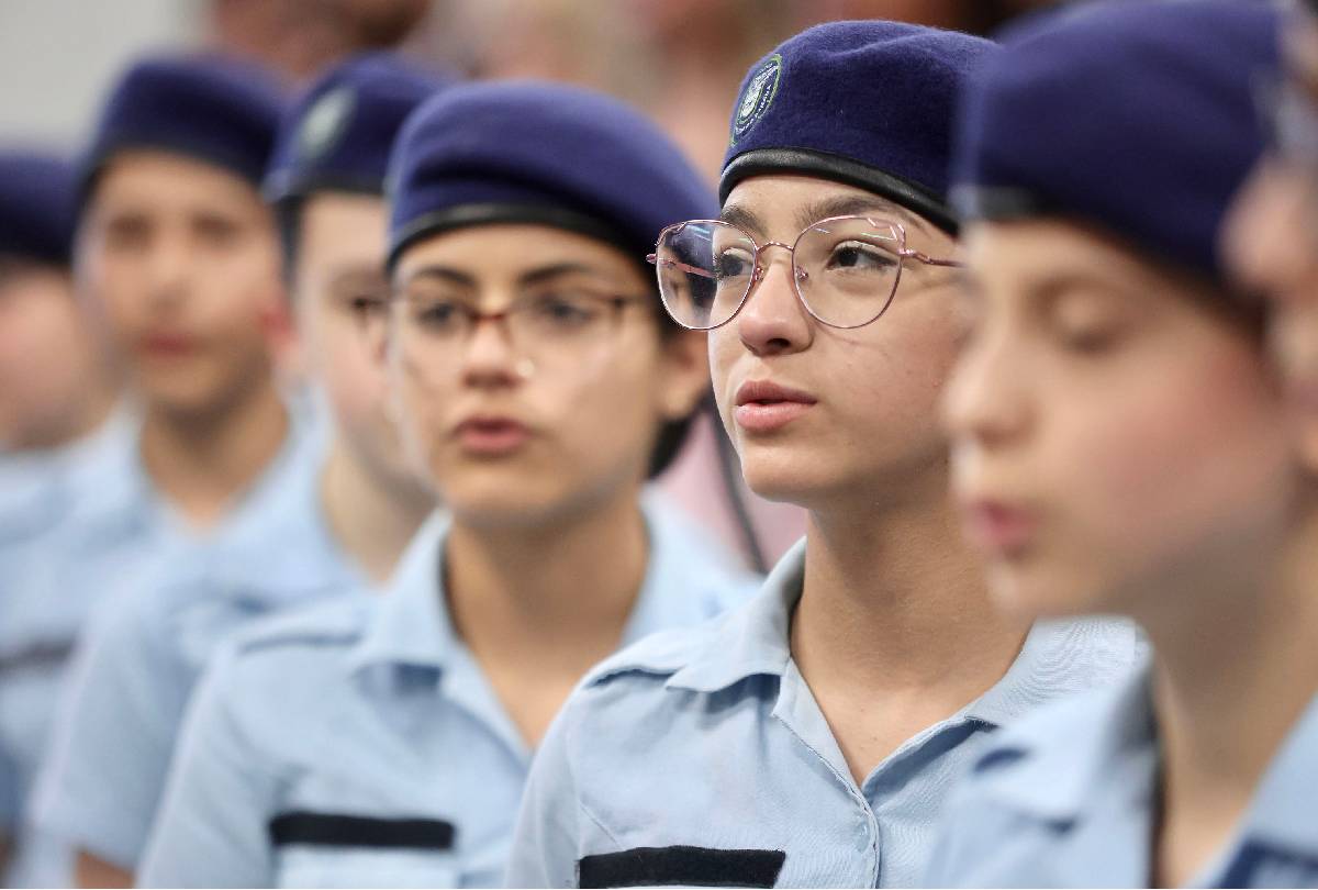 Paraná Propõe Expansão Radical do Modelo Cívico-Militar em Escolas
