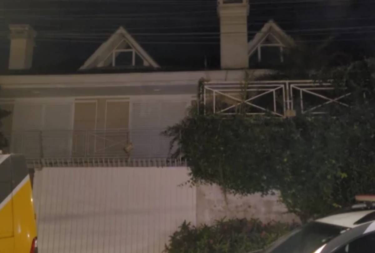 Polícia Desmantela Estufa de Maconha Avaliada em R$100 Mil em Mansão de Curitiba