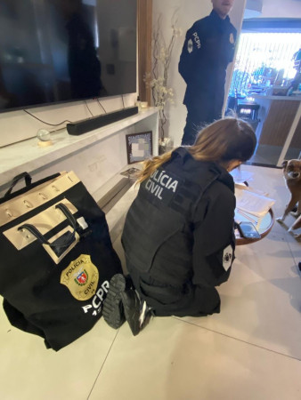 PCPR prende casal suspeito de aplicar golpe milionário em empresário de Curitiba