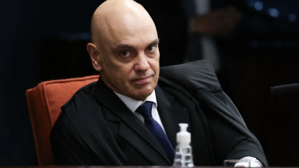 Moraes Responde com Ironia a Alegações de Parcialidade em Julgamento de Ex-Major