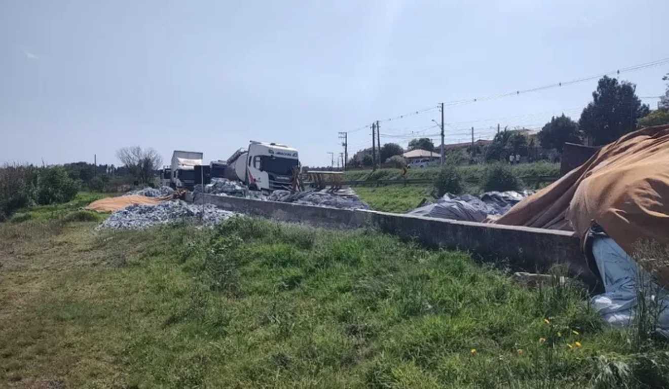 Tragédia na PR-151: Caminhoneiro Morre em Tombamento Próximo a Carambeí