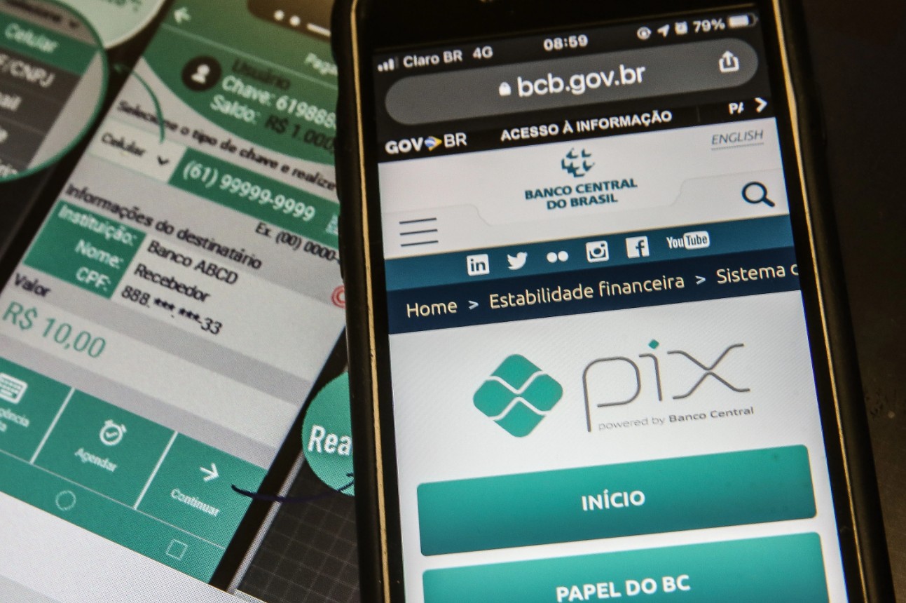 Para combater crime organizado e ataques, Banco Central cria teto de R$ 15 mil para Pix e TED
