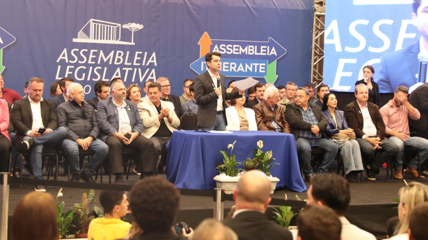 Assembleia Itinerante leva debates e homenagens a Guarapuava