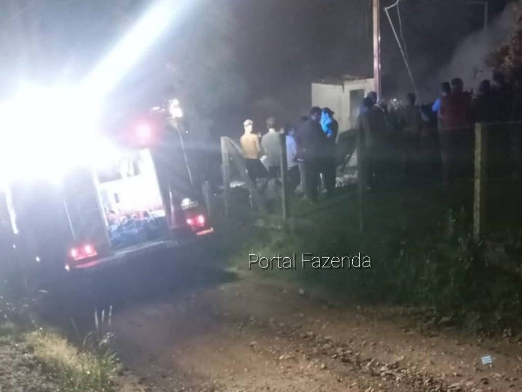 Incêndio em Mandirituba resulta em morte e sobreviventes