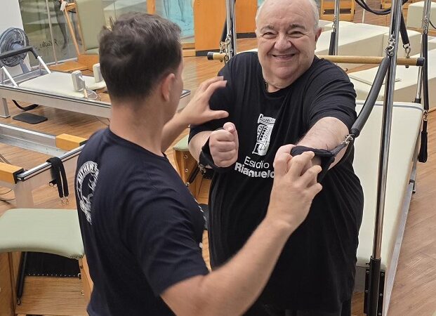 Rafael Greca está incomodado com vídeo onde aparece carregado