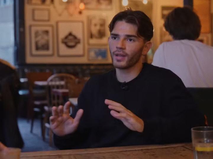 Reencontro Emocionante: Jovem Encontra Pai Desconhecido Após Duas Décadas em Supermercado