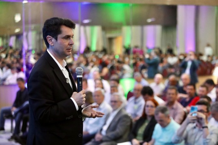 Alexandre Curi crava candidatura mesmo sem apoio do PSD