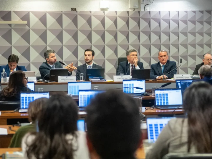 CPMI do INSS ouve dirigente de associação sob investigação da PF