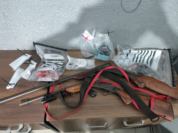 PCPR e PMPR prendem dois homens por homicídio ocorrido em Quedas do Iguaçu