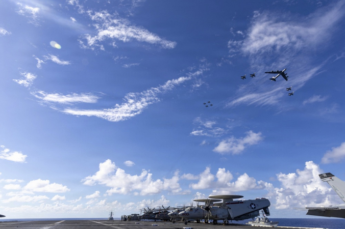 Ataque dos EUA no Pacífico eleva mortes a 83 em operação contra o tráfico