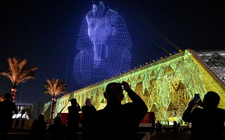 Cairo inaugura Grande Museu Egípcio com espetáculo monumental