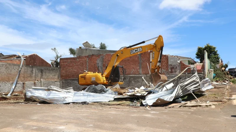Limpeza em Rio Bonito do Iguaçu deve durar até três dias
