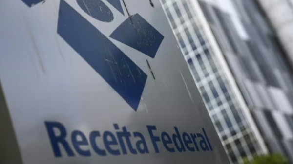 Receita Federal Aperta o Cerco: CPF de Cotistas de Fundos Agora Obrigatório